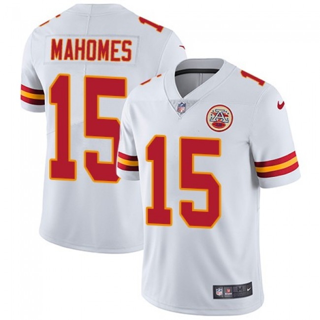 Nike Chiefs #15 Patrick Mahomes White Men's Stitched NFL Vapor Untouchable Limited Jersey
